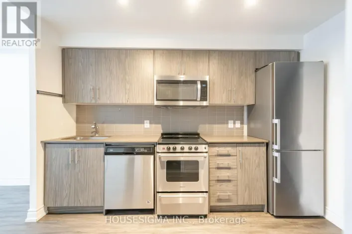 212 - 1700 AVENUE ROAD, Toronto