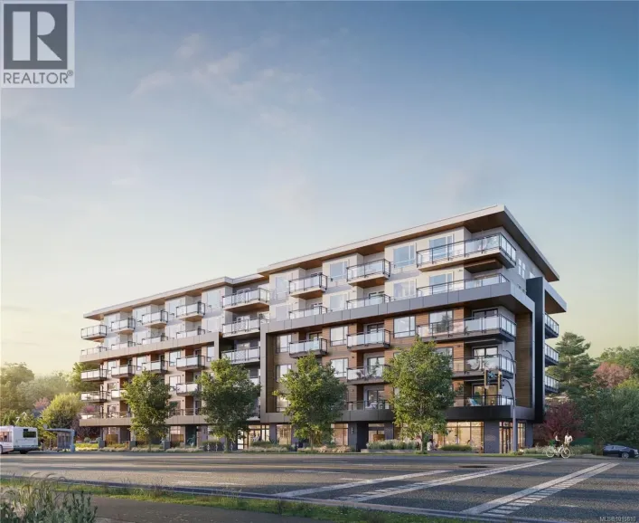 212 3226 Shelbourne St, Saanich