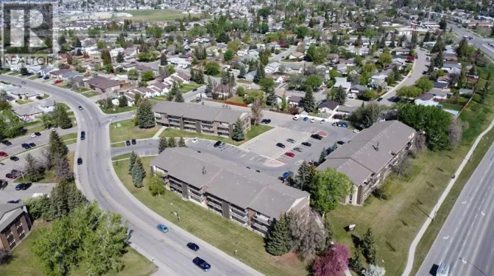212, 401 Columbia Boulevard W, Lethbridge