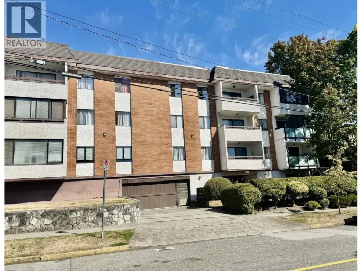 212 515 ELEVENTH STREET, New Westminster