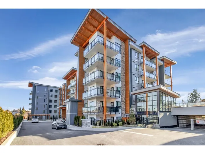 212 6960 NICHOLSON ROAD, Delta