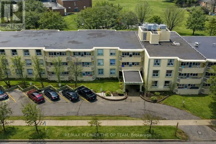 212 - 70 OLD SHEPPARD AVENUE, Toronto