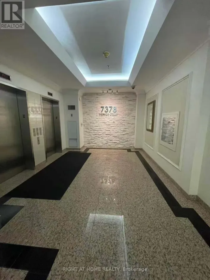 212 - 7378 YONGE STREET, Vaughan