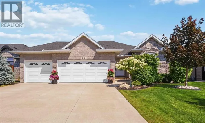 212 BASQUIAT CRESCENT, Sarnia