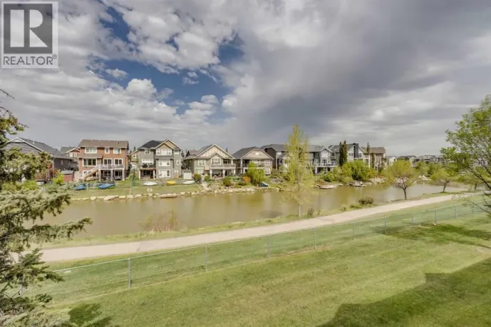 212 Bayside Point SW, Airdrie