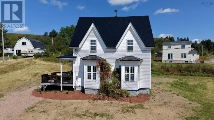 212 Brook Road, Port Greville