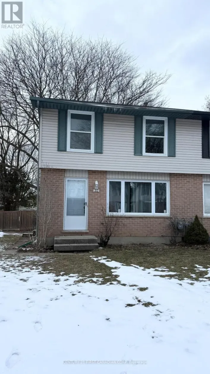 212 BRUNSWICK CRESCENT, London North