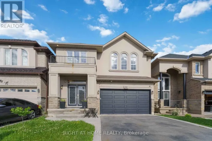 212 CHARTWELL CIRCLE, Hamilton