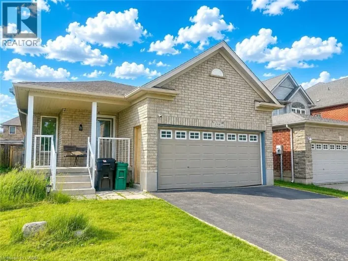 212 COLTON Circle, Kitchener