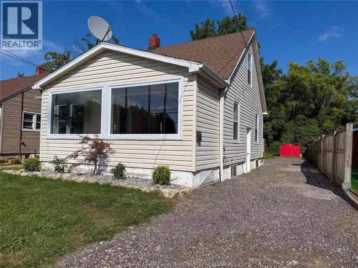 212 ERIE STREET North, Leamington
