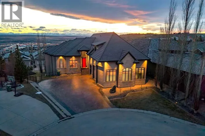 212 Gleneagles Estates Lane, Cochrane