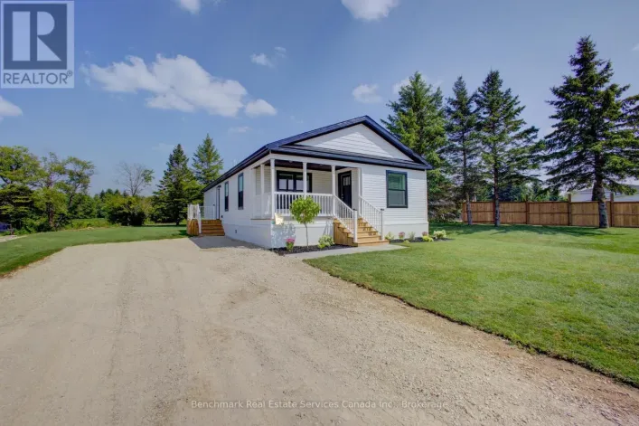212 SPRUCE DRIVE, West Grey