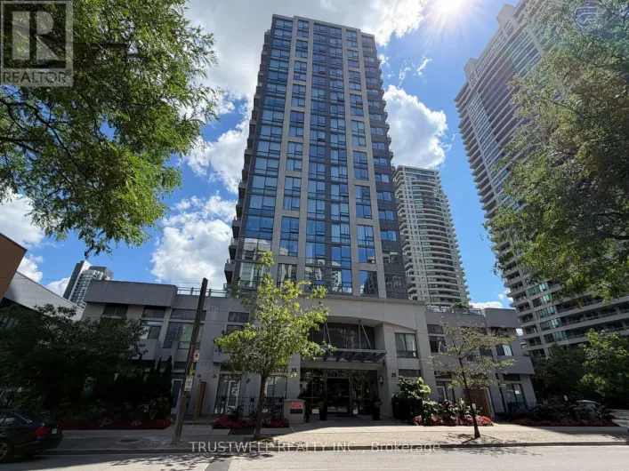 2120 - 35 HOLLYWOOD AVENUE, Toronto