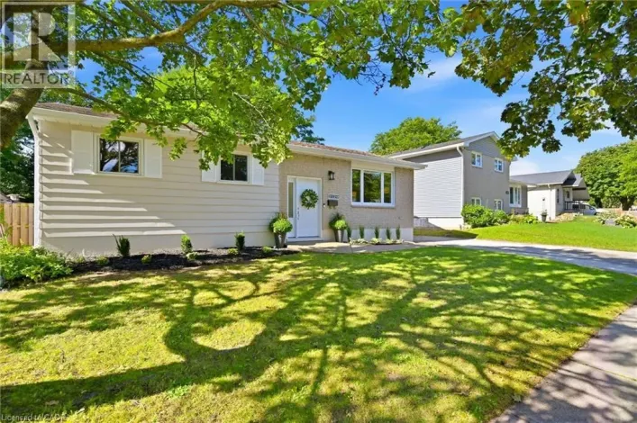 2120 CAVENDISH Drive, Burlington