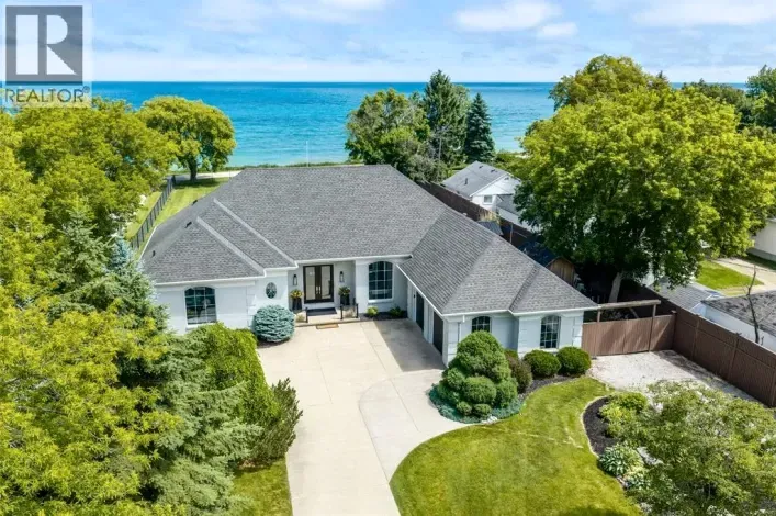 House for sale: 2120 HURON SHORES DRIVE, Sarnia