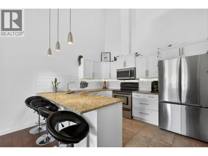 2120 Shannon Ridge Drive Unit# 303, West Kelowna