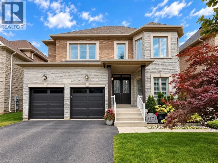 2121 BLACKFOREST Crescent, Oakville