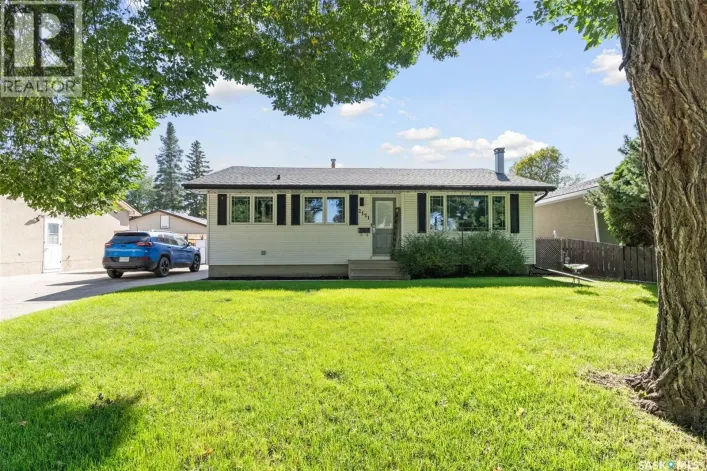 House for sale: 2121 Richardson ROAD, Saskatoon
