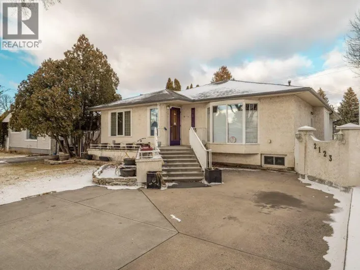 2123 10 Avenue S, Lethbridge