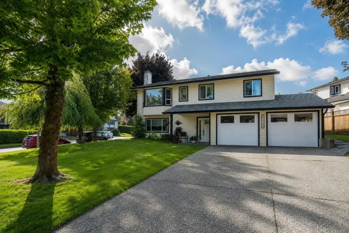 21230 95A AVENUE, Langley