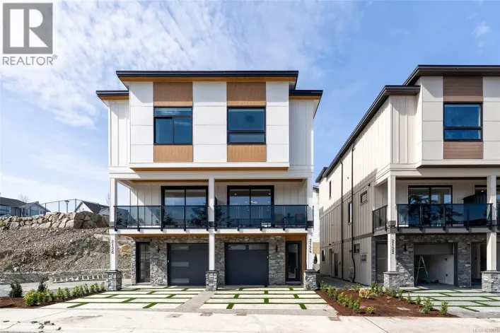 2124 Kingbird Dr, Langford