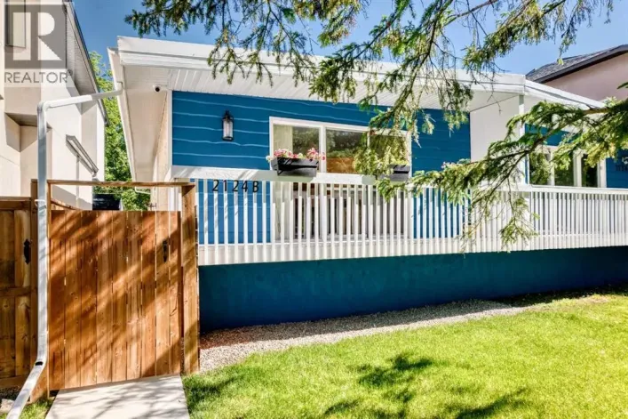 2124B 52 Avenue SW, Calgary