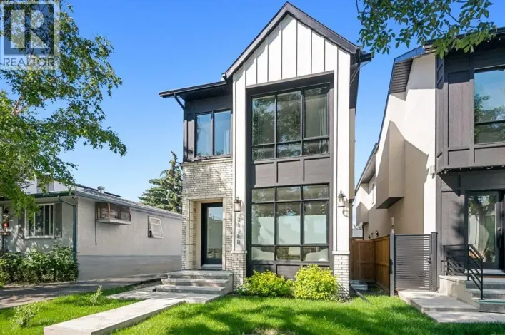 2126B 52 Avenue SW, Calgary
