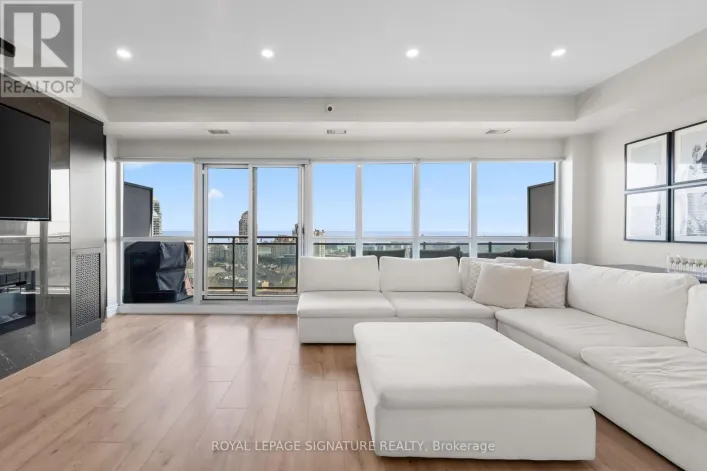 2128 - 165 LEGION ROAD, Toronto
