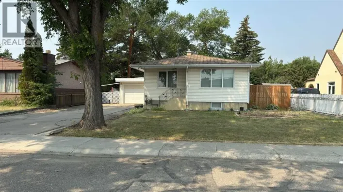 2128 22 Street, Coaldale