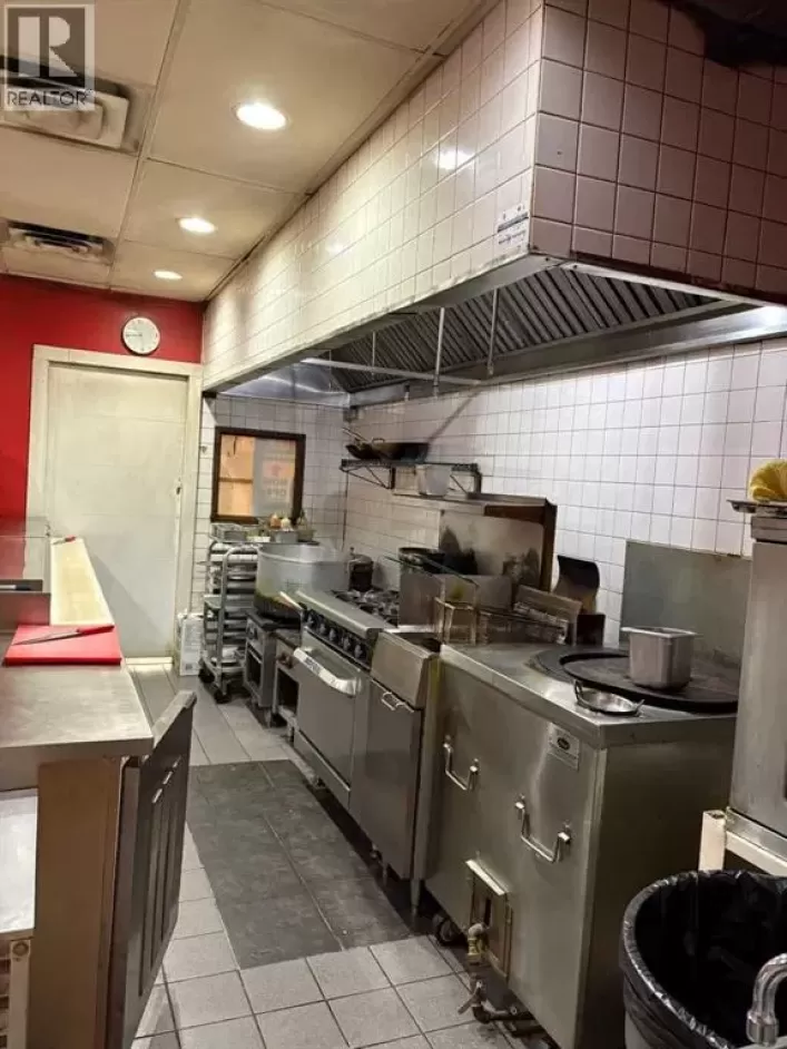 2128 crowchild Trail NW, Calgary