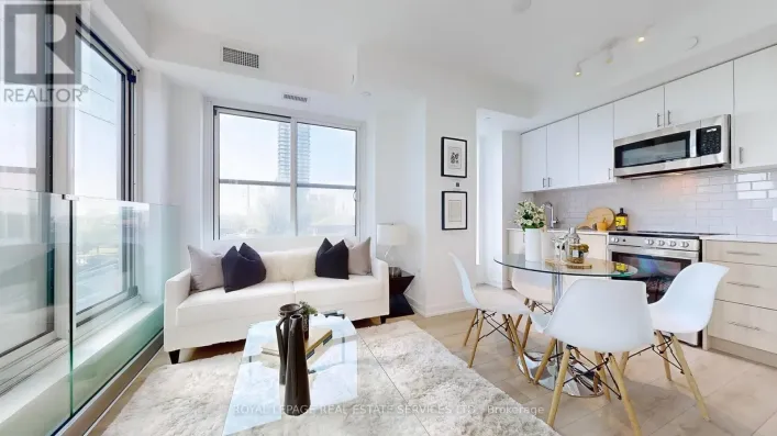 213 - 1195 THE QUEENSWAY, Toronto