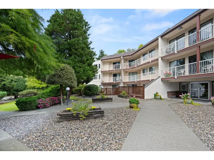 213 12890 17 AVENUE, Surrey