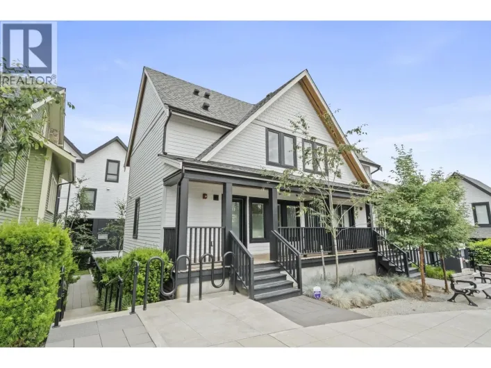 213 1306 LAVAL SQUARE, Coquitlam