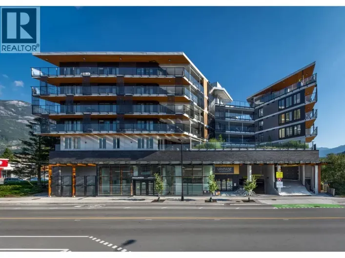 Apartment for sale: 213 1365 PEMBERTON AVENUE, Squamish