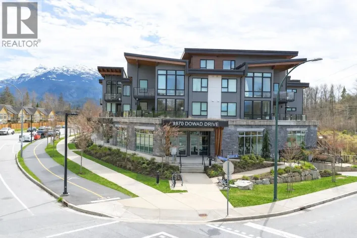 213 1870 DOWAD DRIVE, Squamish