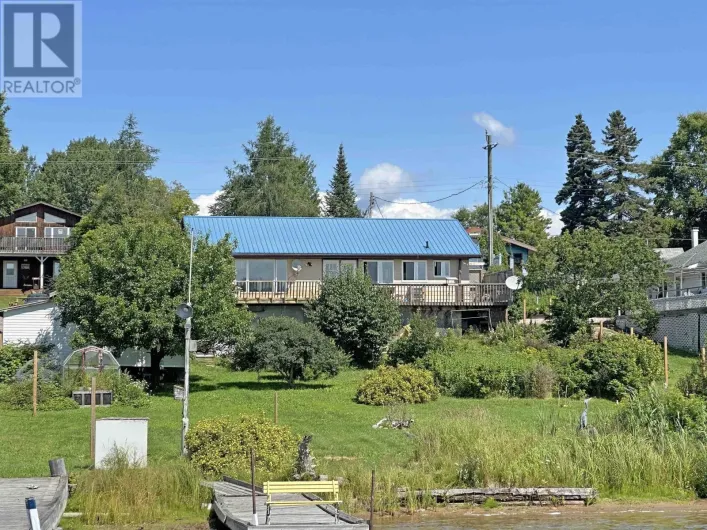 213 & 215 Main ST, Rossport