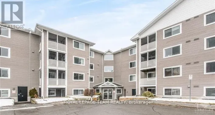 213 316 LORRY GREENBERG DRIVE, Ottawa