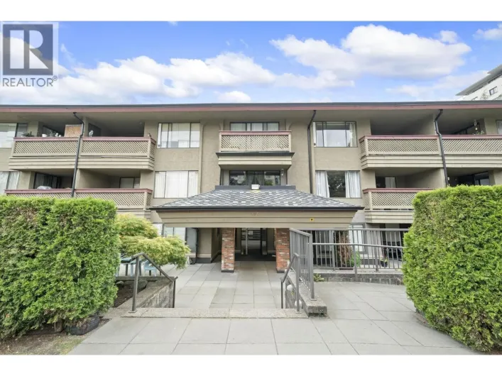 213 436 SEVENTH STREET, New Westminster