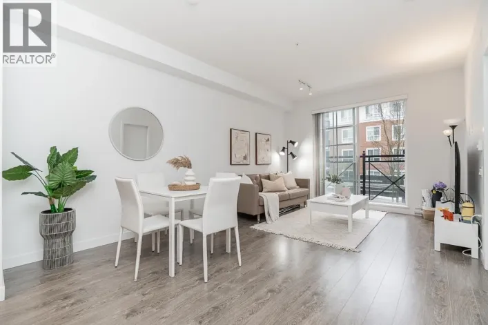 213 618 COMO LAKE AVENUE, Coquitlam