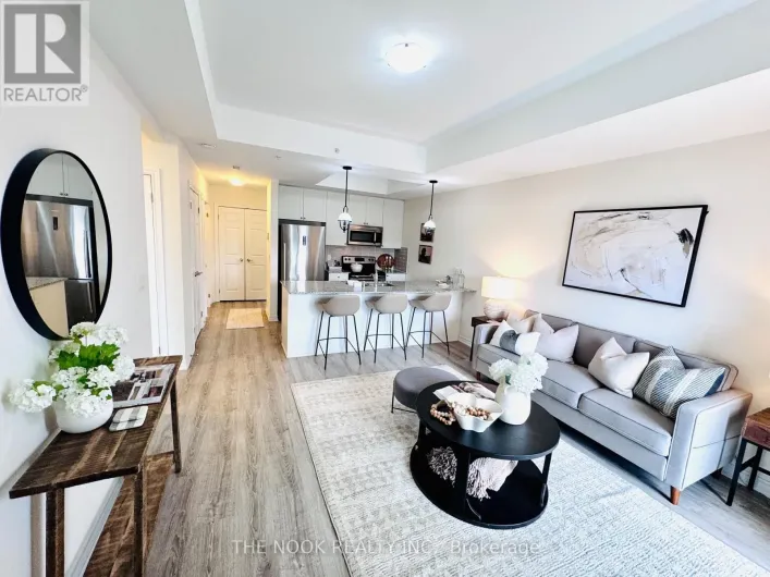 213 - 670 GORDON STREET, Whitby