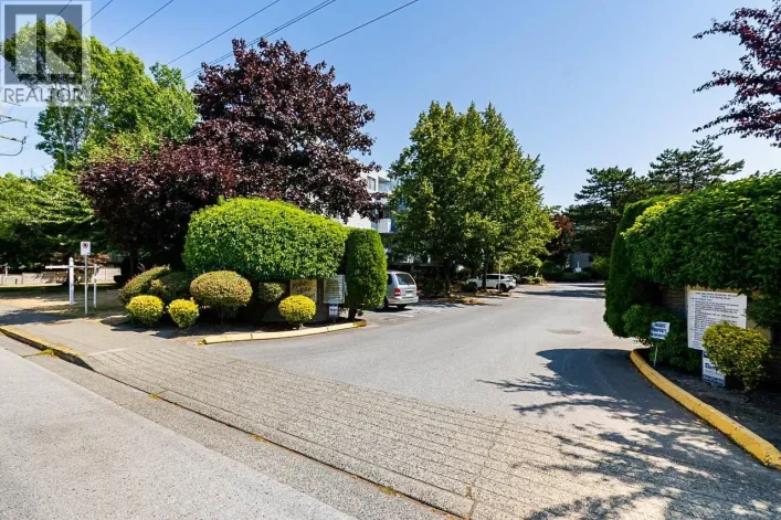 213 7760 MOFFATT ROAD, Richmond