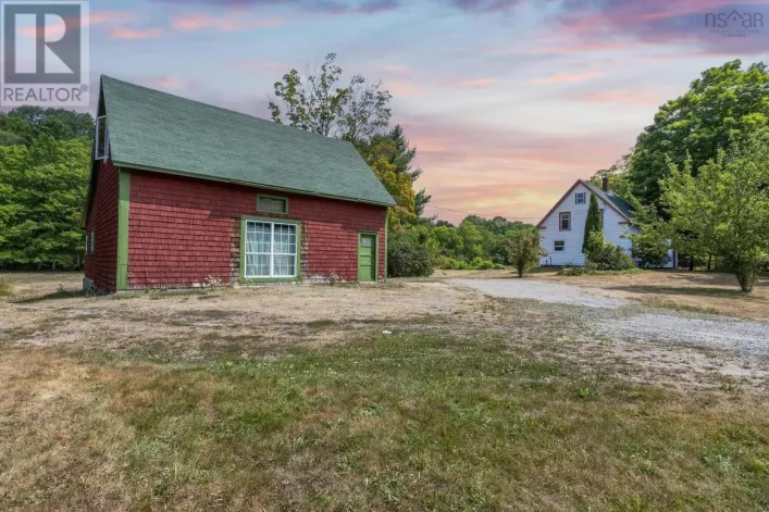 213 Clementsport Road, Clementsport