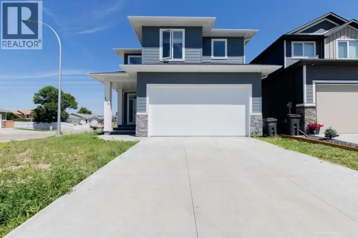 213 Greenwood Road, Coalhurst