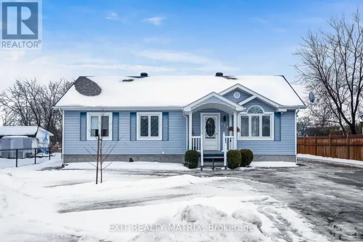 213 LONGUEUIL STREET, Champlain