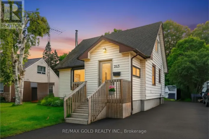 213 MASON BOULEVARD, Halton Hills