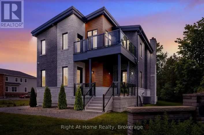 213 SUZANNE MESS BOULEVARD, Cobourg