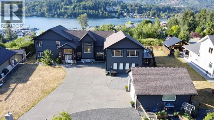 213 Tal Cres, Lake Cowichan