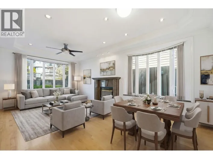 213 W 28TH STREET, North Vancouver