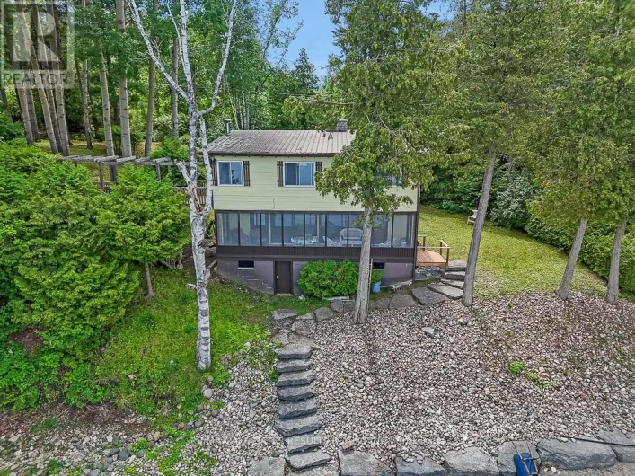 2130 B RIVER ROAD, McNab/Braeside