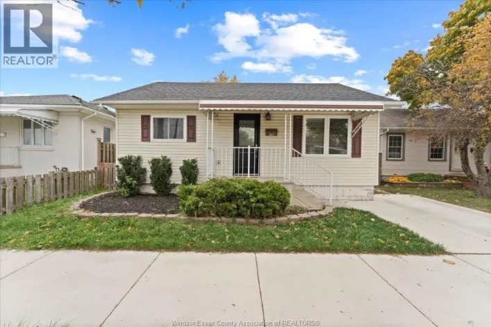 2130 WELLESLEY, Windsor